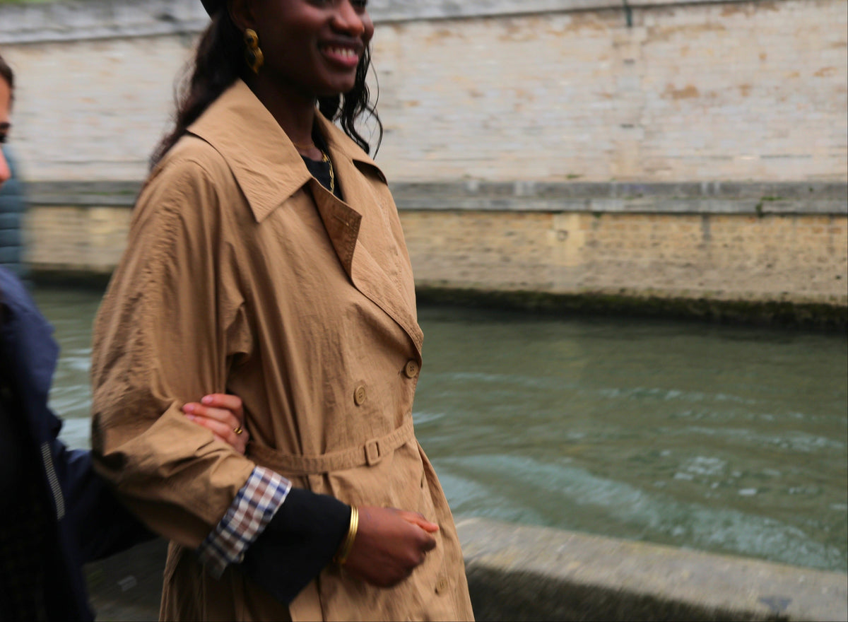 TRENCH LONG À CEINTURE ET DOUBLURE CARREAUX - K-ZELL PARIS