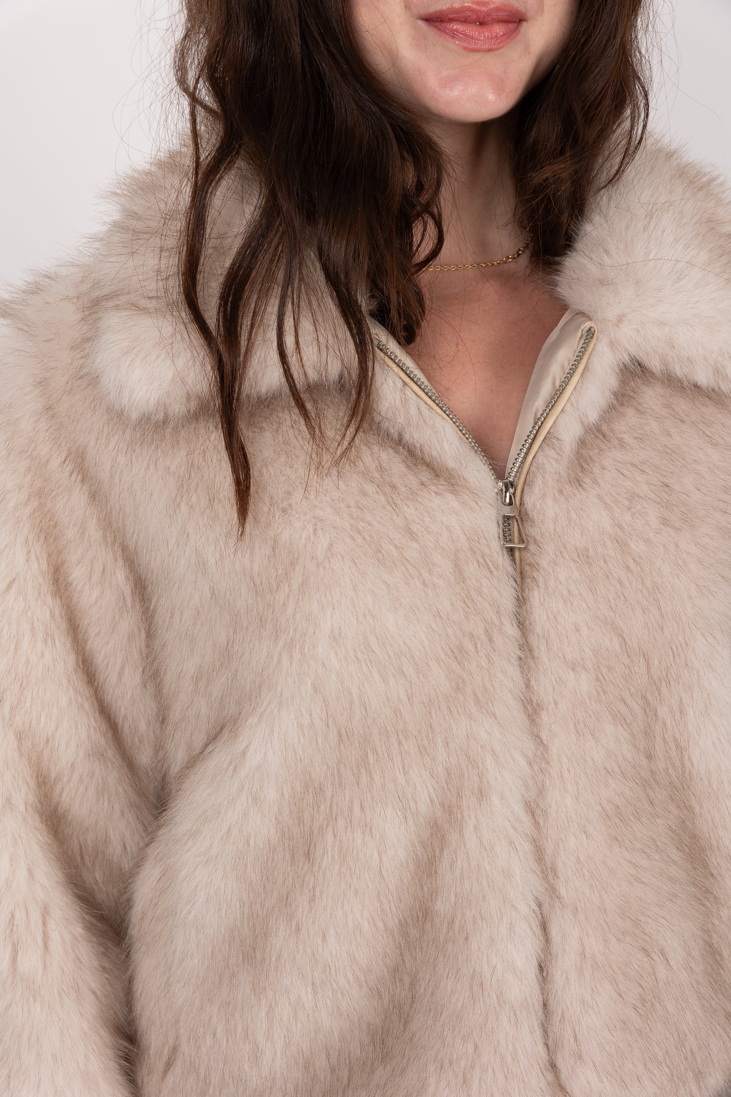 VESTE A ZIP EN FAUSSE FOURRURE