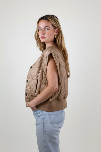 DOUDOUNE SANS MANCHES MATELASSÉE