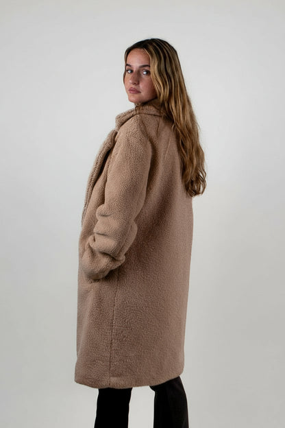 MANTEAU MI-LONG EN MOUMOUTE
