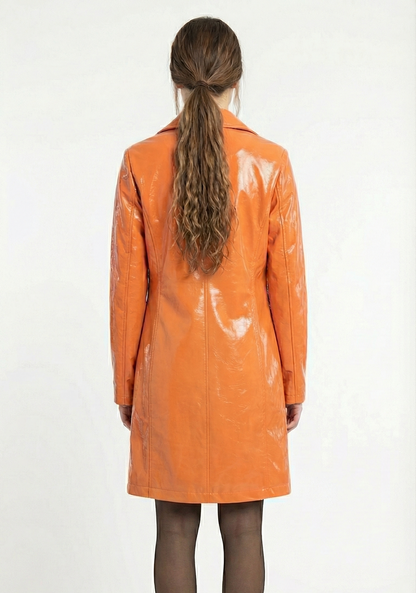 TRENCH EN VINYLE