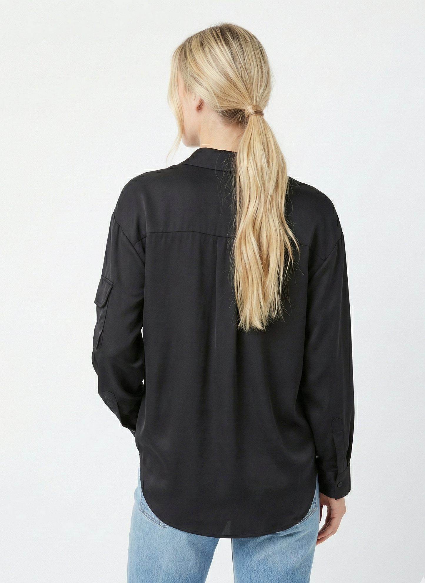 CHEMISE SATINÉE À MANCHES LONGUES
