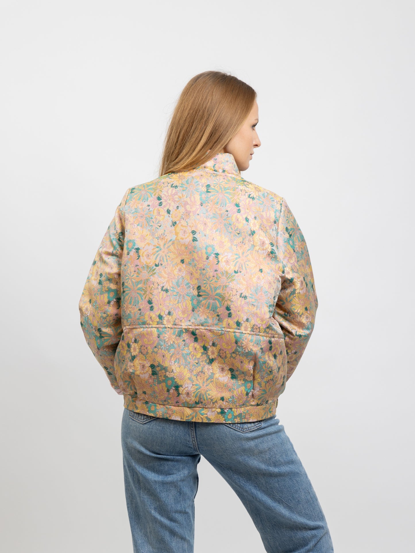 VESTE À MOTIF FLEURS MÉTALLISÉ