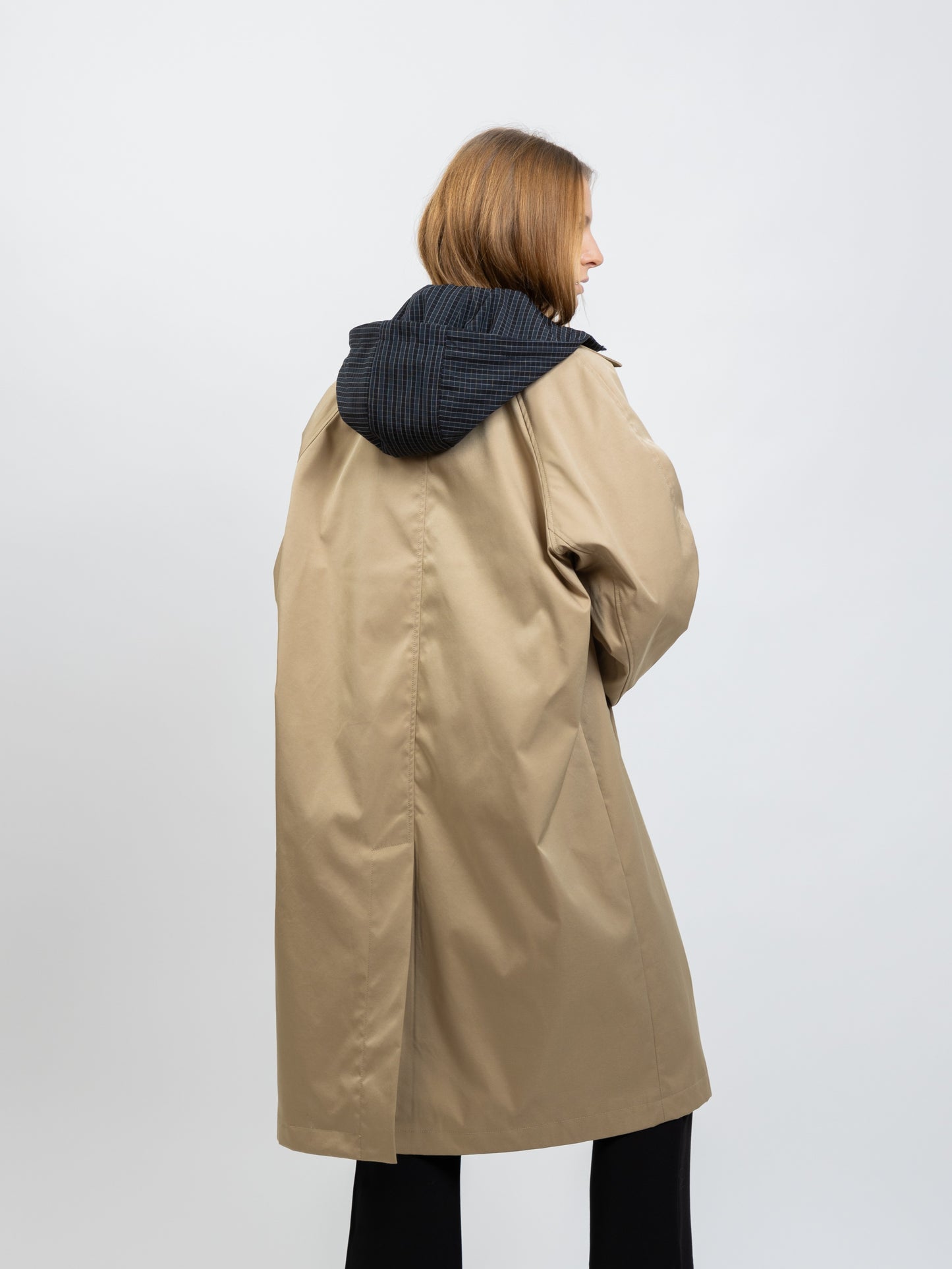 PARKA FAUX 2 PIÈCES AVEC CAPUCHE CONTRASTÉE