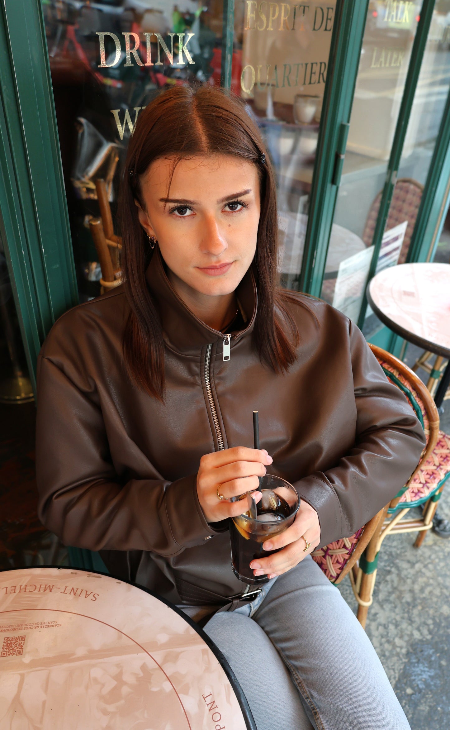 BLOUSON EN SIMILICUIR AVEC CEINTURE