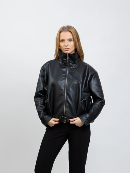 BLOUSON EN SIMILICUIR AVEC CEINTURE