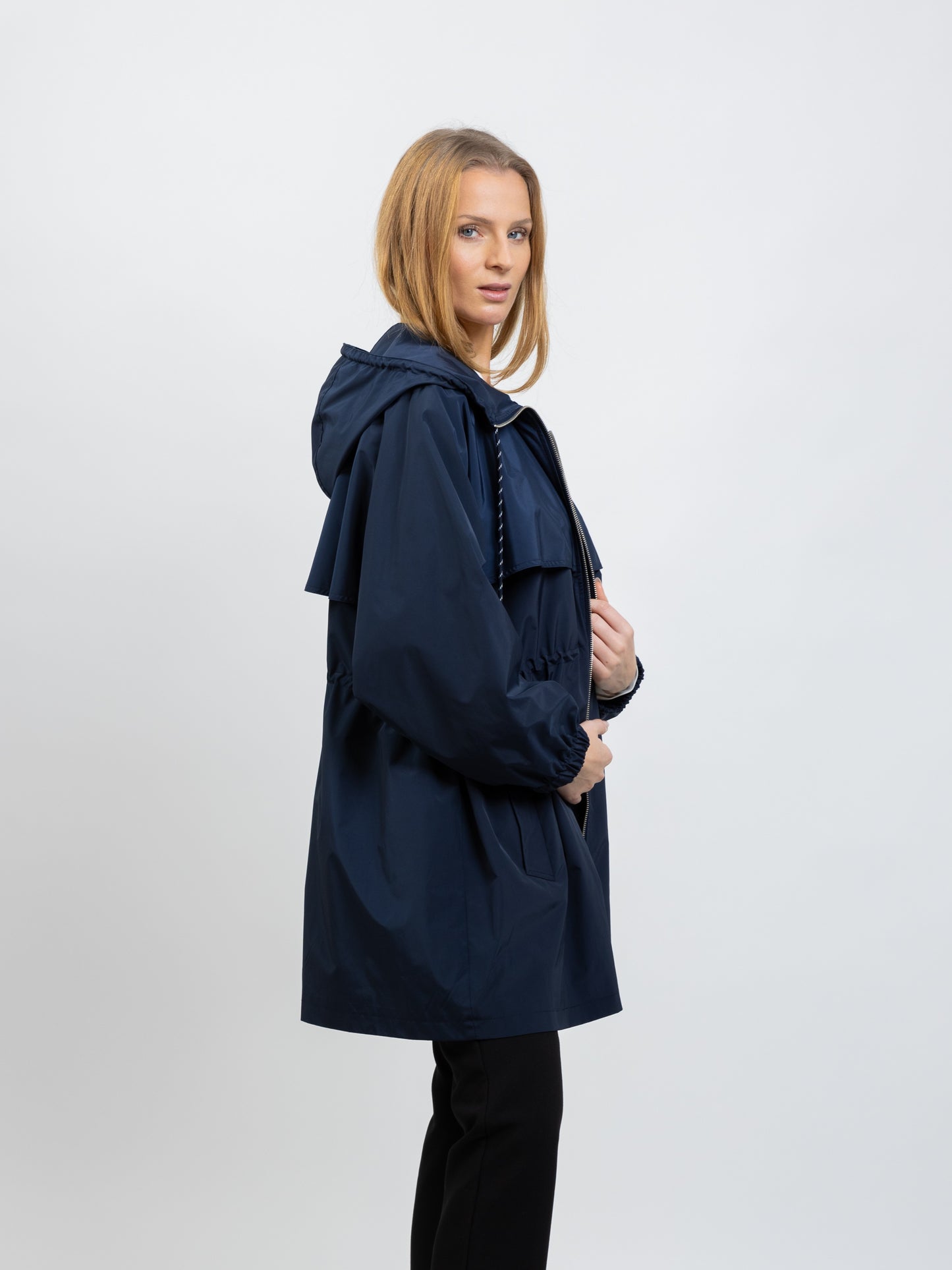 PARKA LÉGÈRE À CAPUCHE