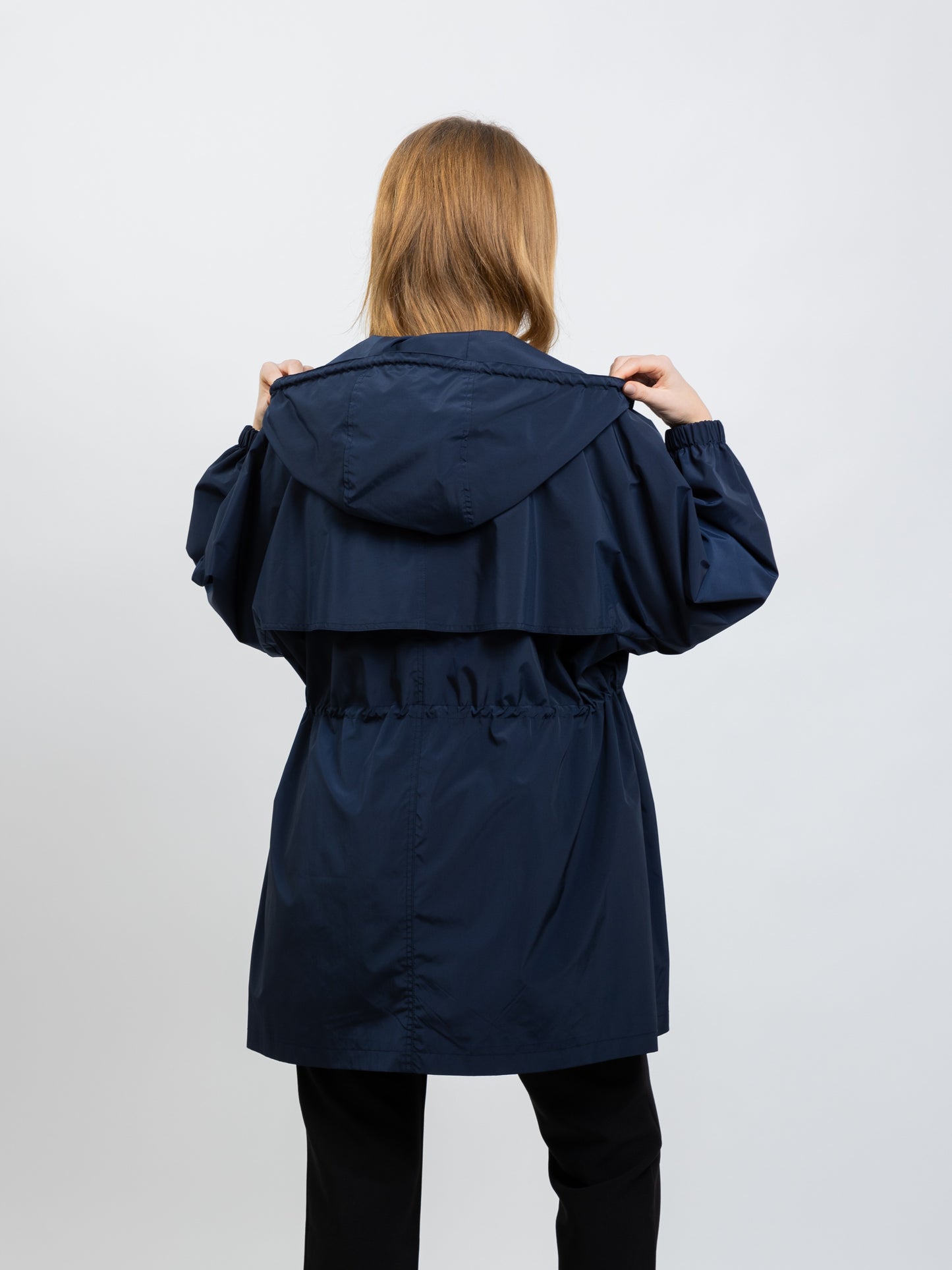 PARKA LÉGÈRE À CAPUCHE