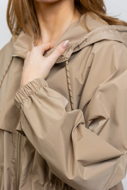 PARKA LÉGÈRE À CAPUCHE