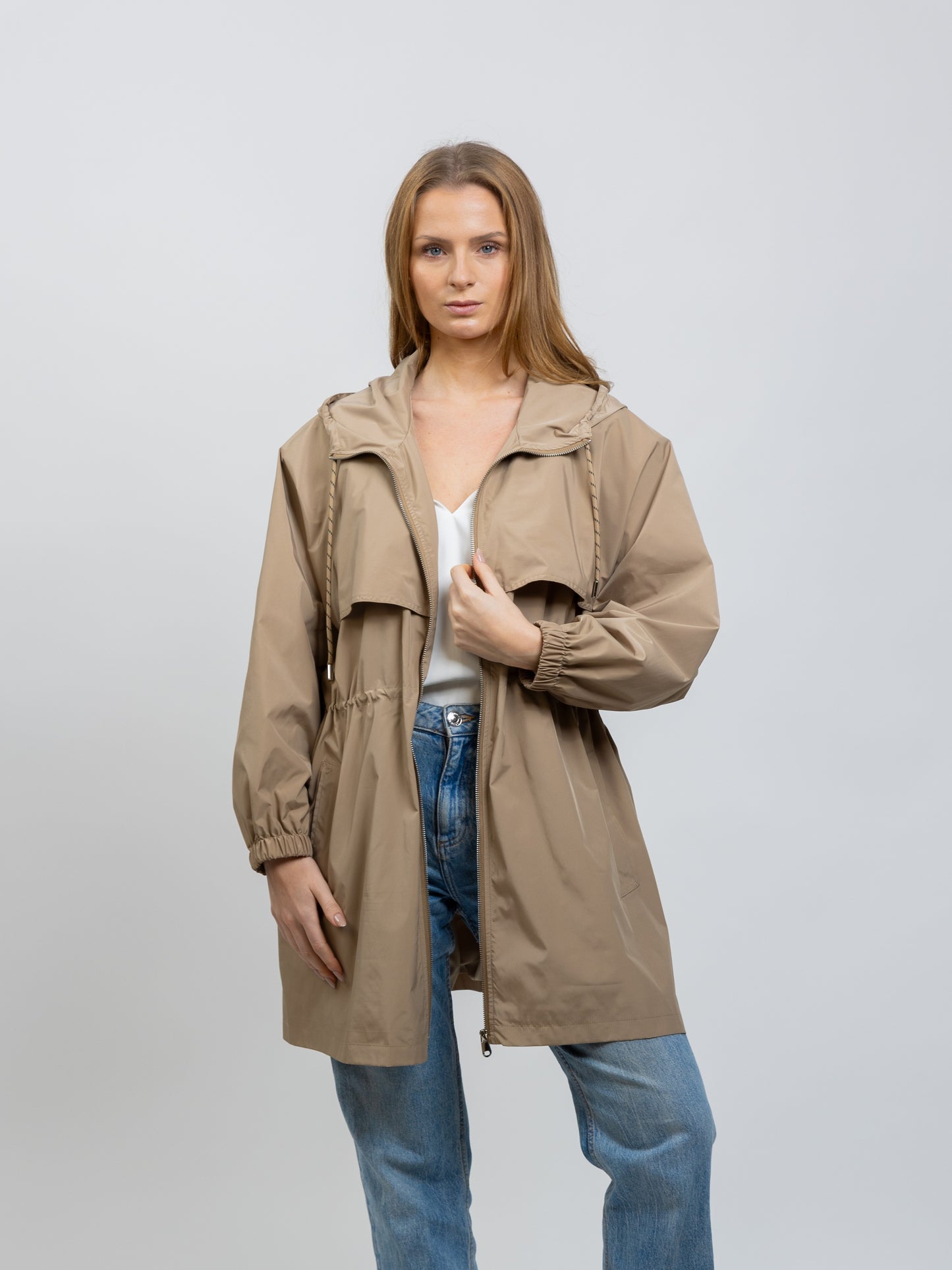 PARKA LÉGÈRE À CAPUCHE