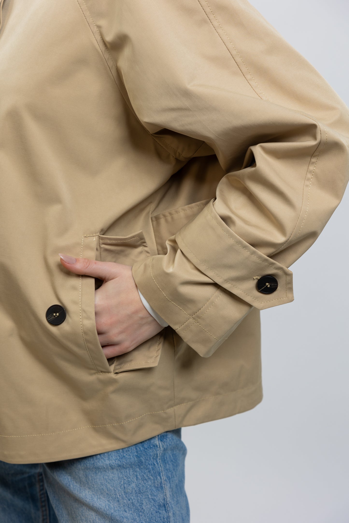 TRENCH COURT COUPE CAPE