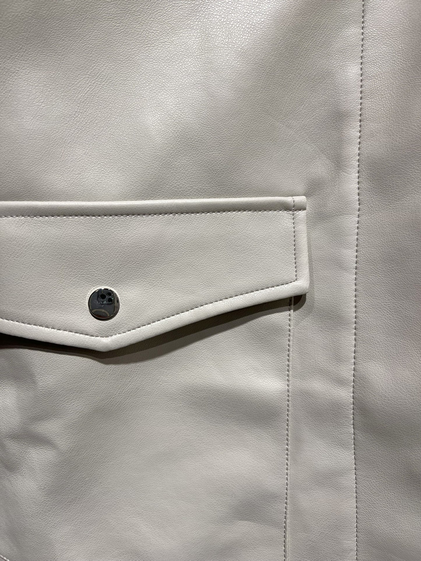VESTE UTILITAIRE MI-LONGUE EN SIMILICUIR