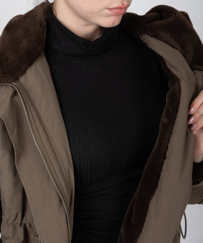 PARKA À CAPUCHE EN FAUSSE FOURRURE