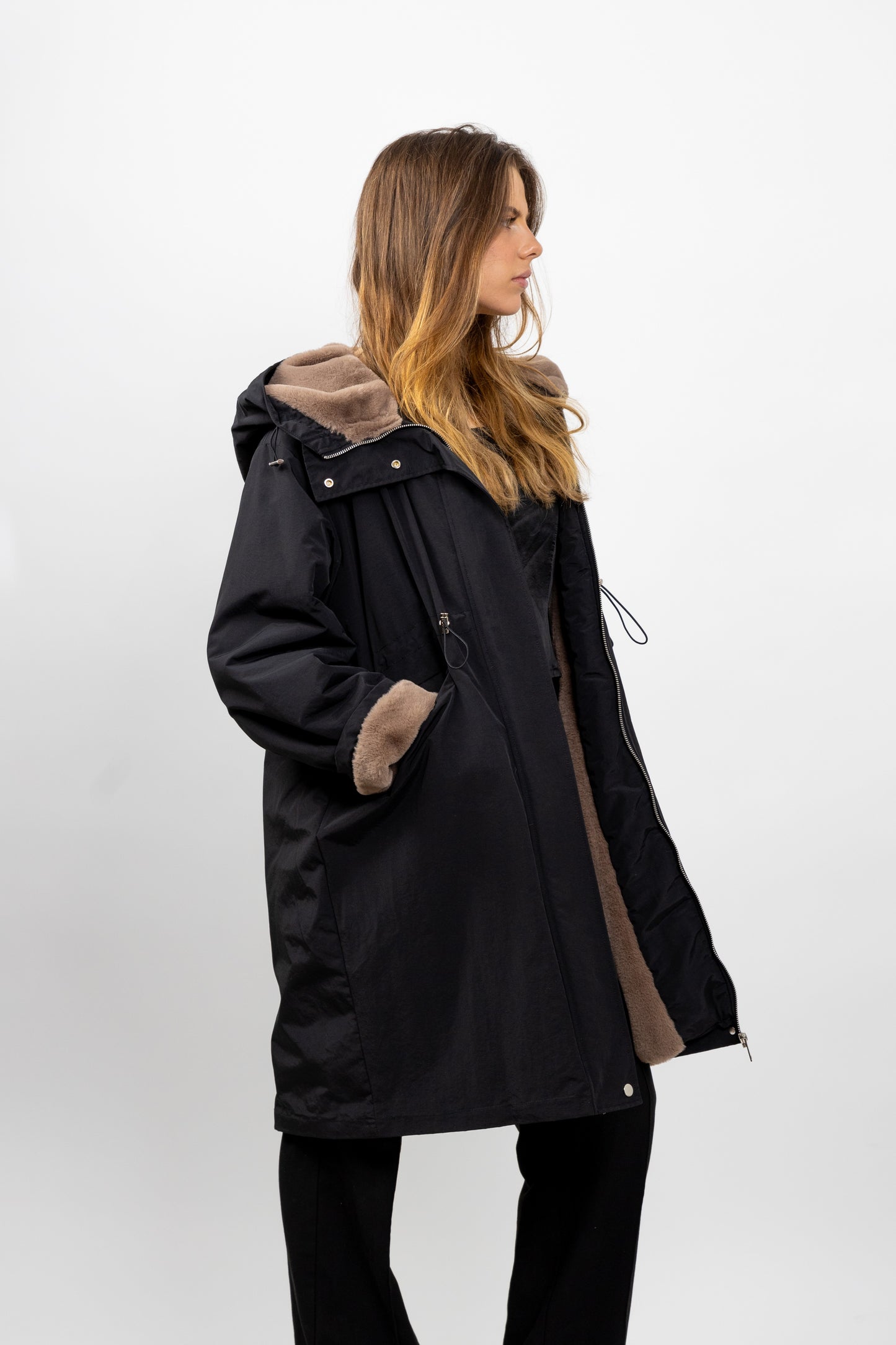 PARKA À CAPUCHE EN FAUSSE FOURRURE