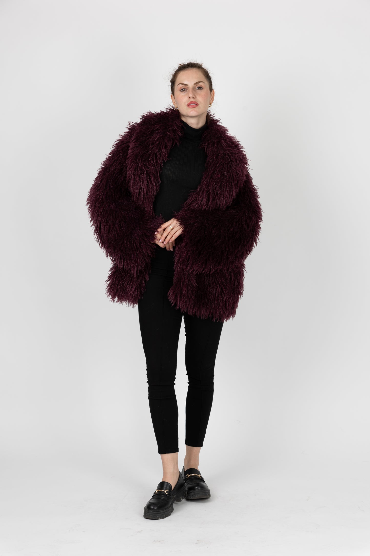 MANTEAU FLUFFY EN FAUSSE FOURRURE