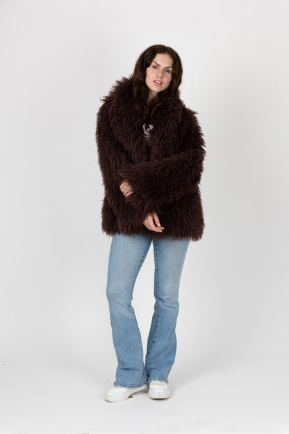 MANTEAU FLUFFY EN FAUSSE FOURRURE