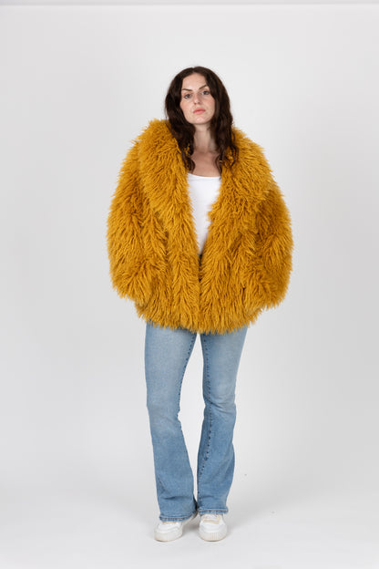 MANTEAU FLUFFY EN FAUSSE FOURRURE