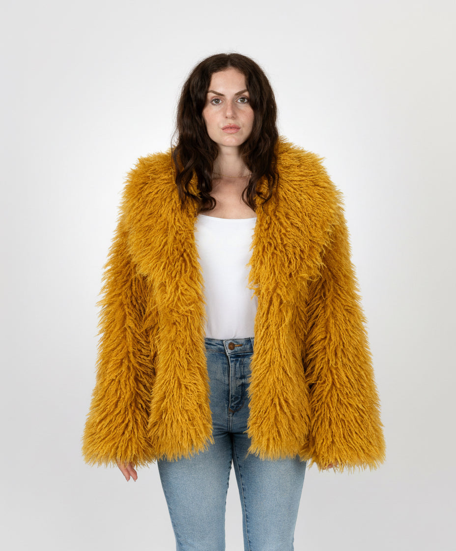 MANTEAU FLUFFY EN FAUSSE FOURRURE
