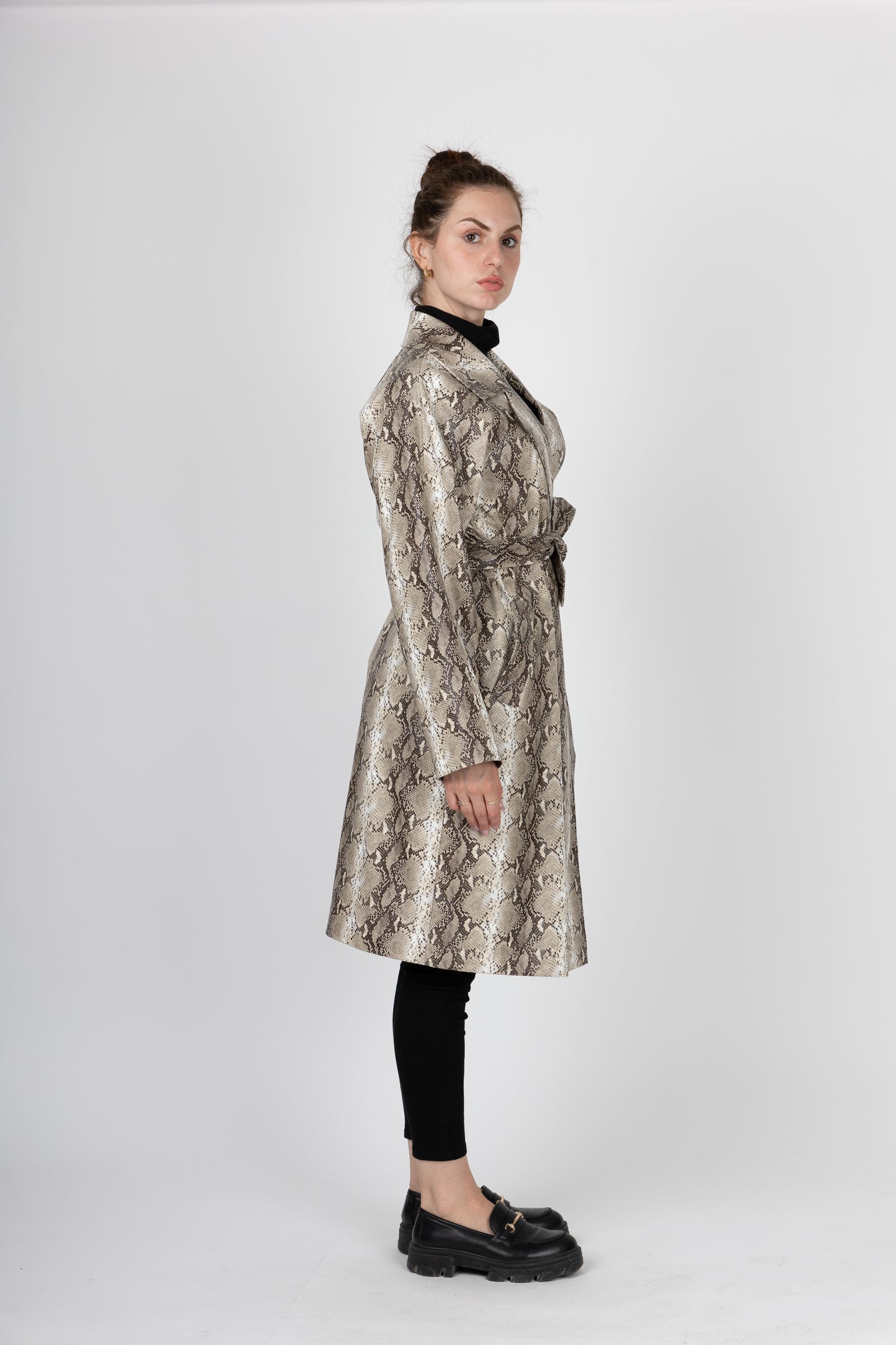 TRENCH EN SIMILICUIR IMPRIMÉ PYTHON