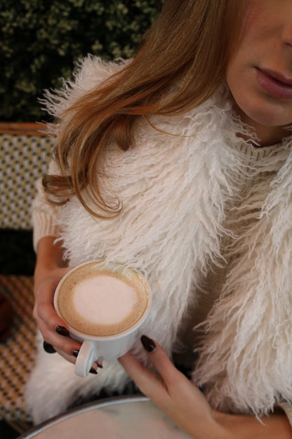 GILET SANS MANCHES EN FAUSSE FOURRURE MOUTON