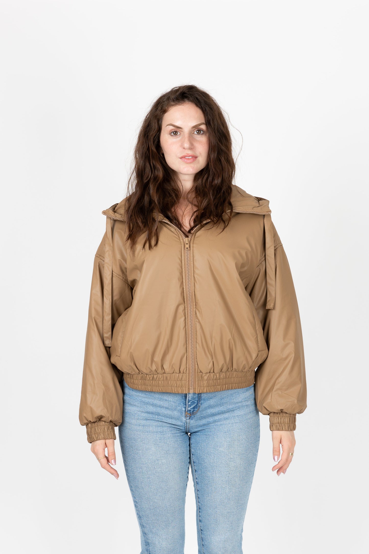 BLOUSON IMPERMÉABLE À CAPUCHE