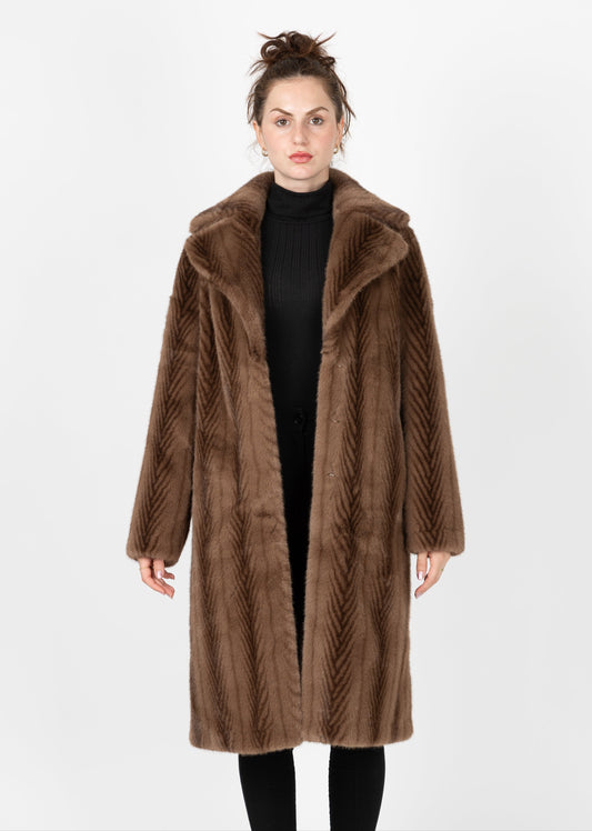 MANTEAU LONG EN FAUSSE FOURRURE À RAYURES