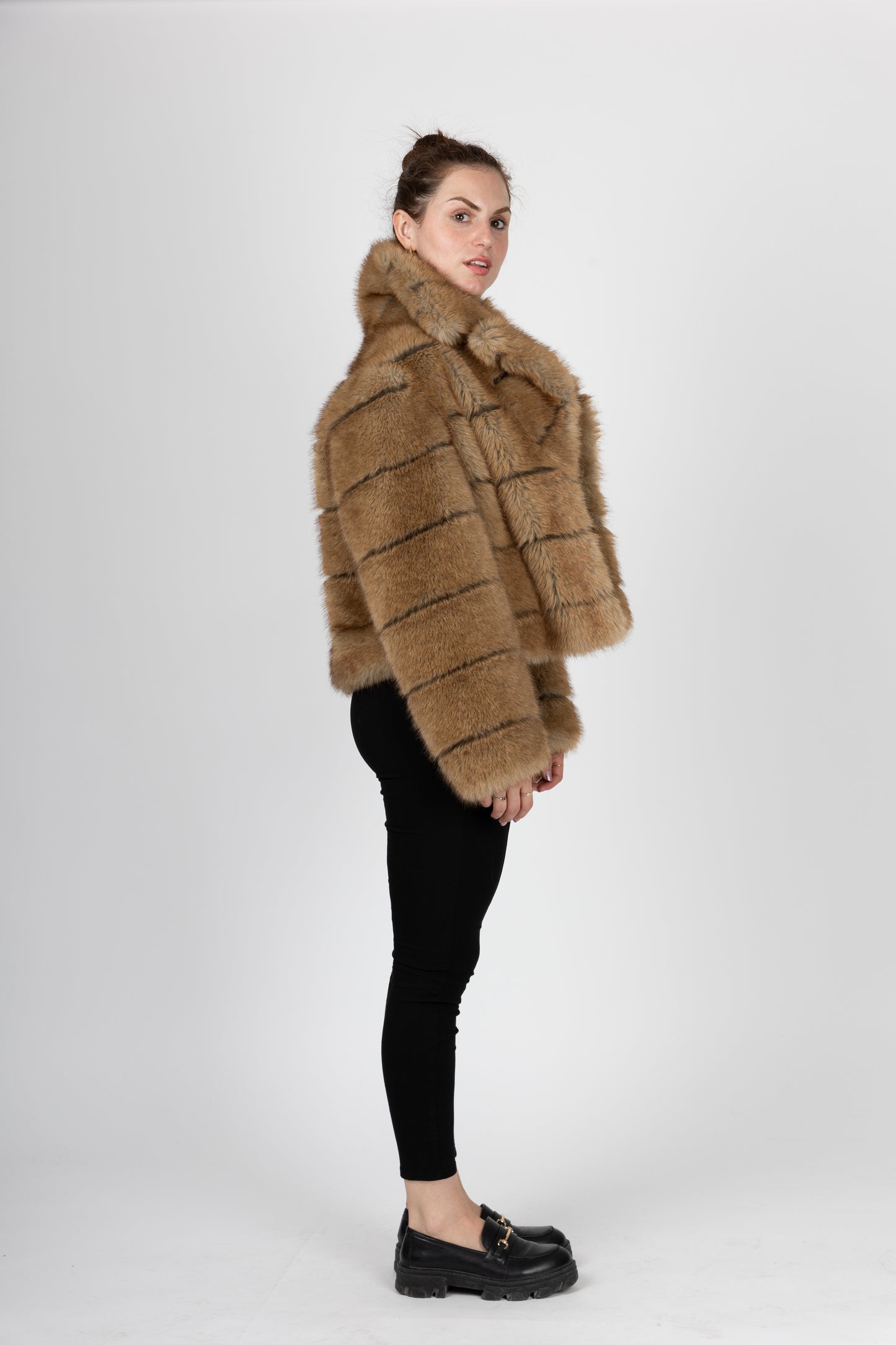 FAUSSE FOURRURE À RAYURES