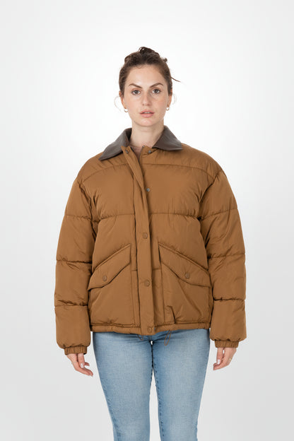 DOUDOUNE AVEC COL CONTRASTÉ