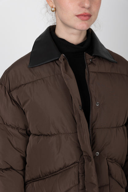 DOUDOUNE AVEC COL CONTRASTÉ