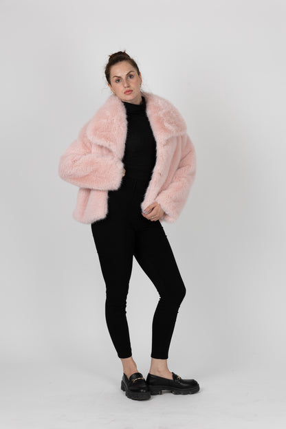 MANTEAU COURT EN FAUSSE FOURRURE