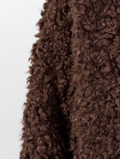 MANTEAU COURT EN FAUSSE FOURRURE MOUTON