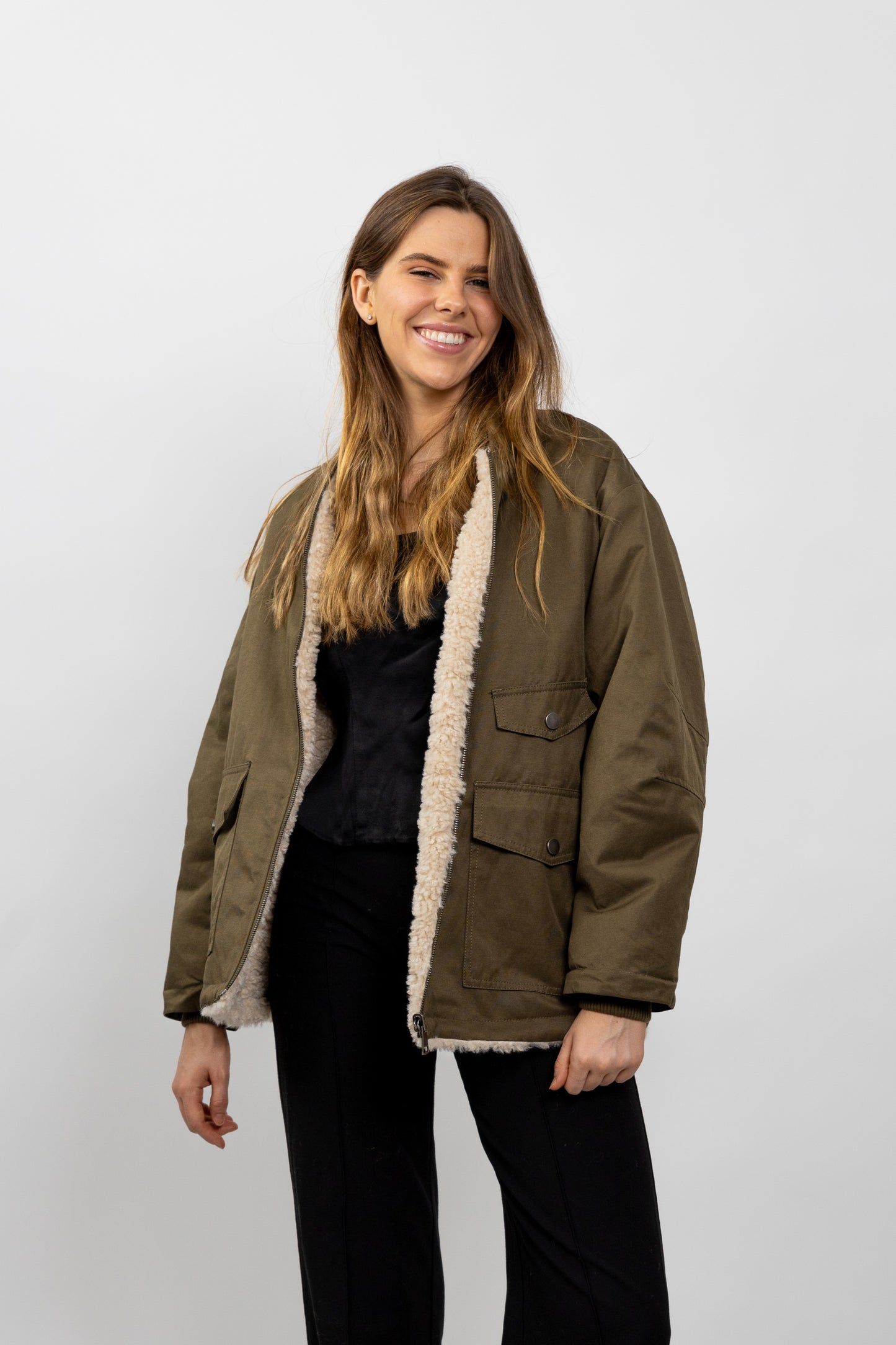 BLOUSON REVERSIBLE AVEC FAUSSE FOURRURE MOUTON