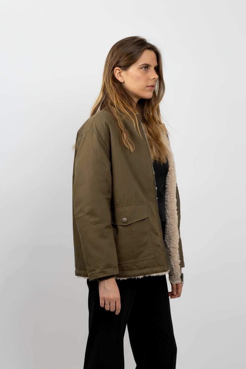 BLOUSON REVERSIBLE AVEC FAUSSE FOURRURE MOUTON