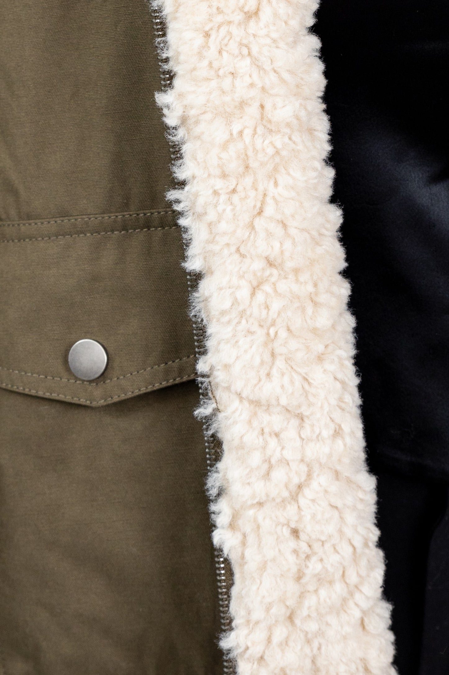 BLOUSON REVERSIBLE AVEC FAUSSE FOURRURE MOUTON