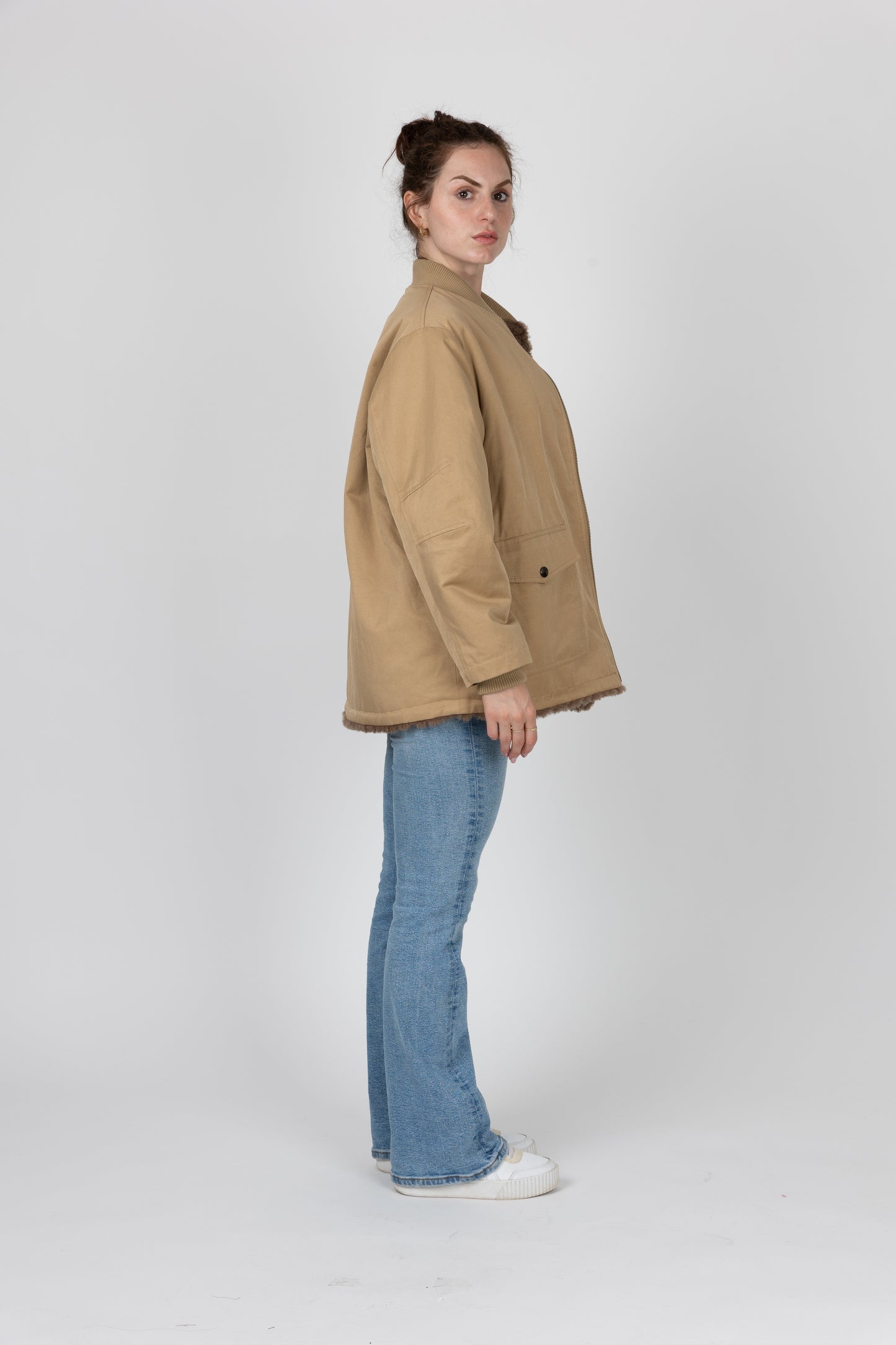 BLOUSON REVERSIBLE AVEC FAUSSE FOURRURE MOUTON