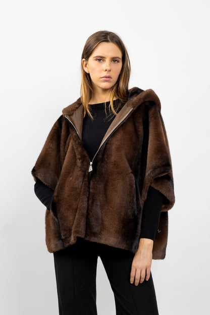 CAPE AVEC CAPUCHE EN FAUSSE FOURRURE