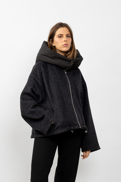 MANTEAU COURT À CAPUCHE - K-ZELL PARIS