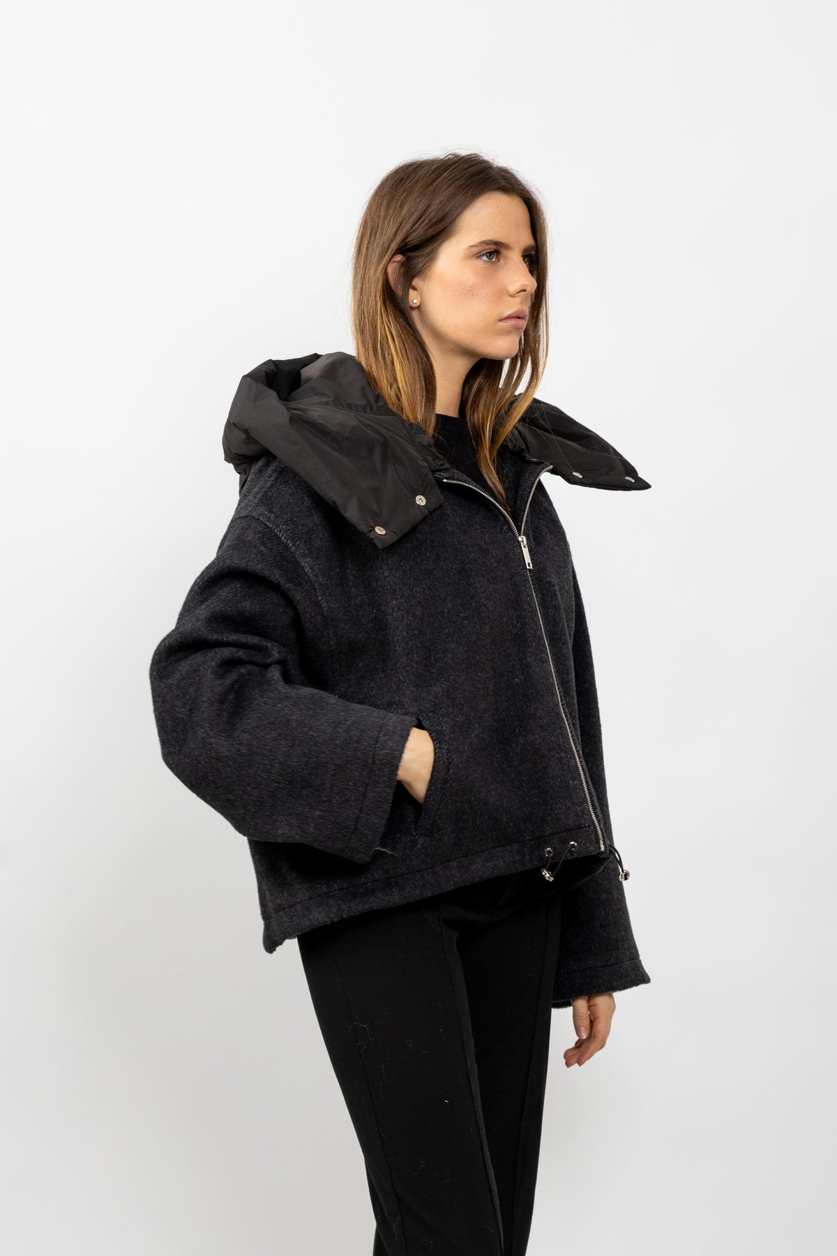 MANTEAU COURT À CAPUCHE - K-ZELL PARIS