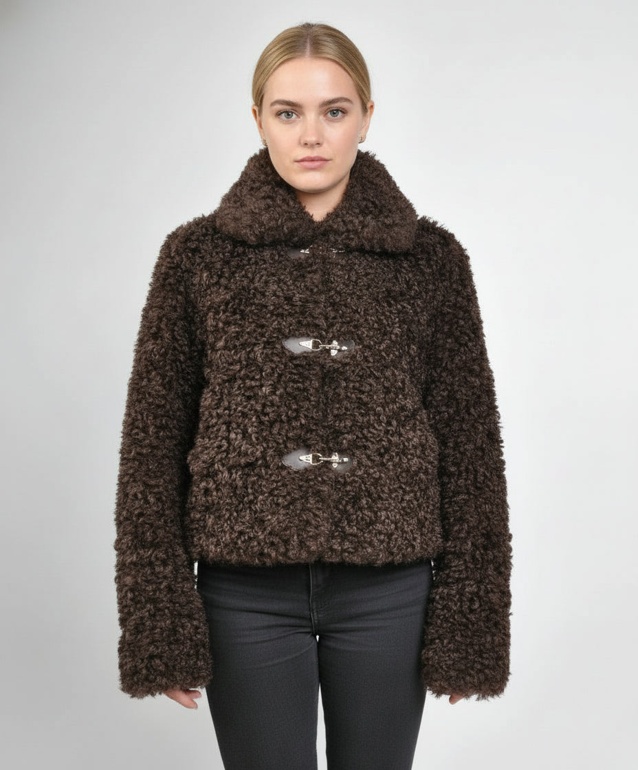 MANTEAU COURT EN FAUSSE FOURRURE MOUTON - K-ZELL PARIS