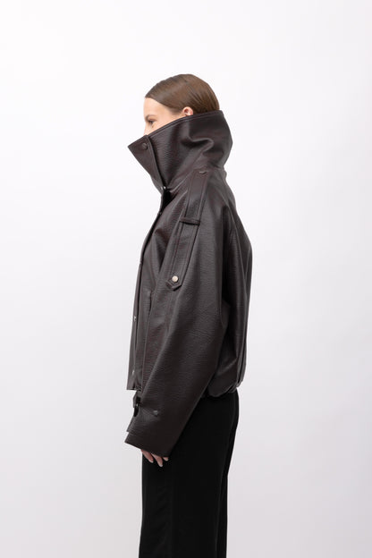BLOUSON EN SIMILICUIR AVEC COL MONTANT - K-ZELL PARIS
