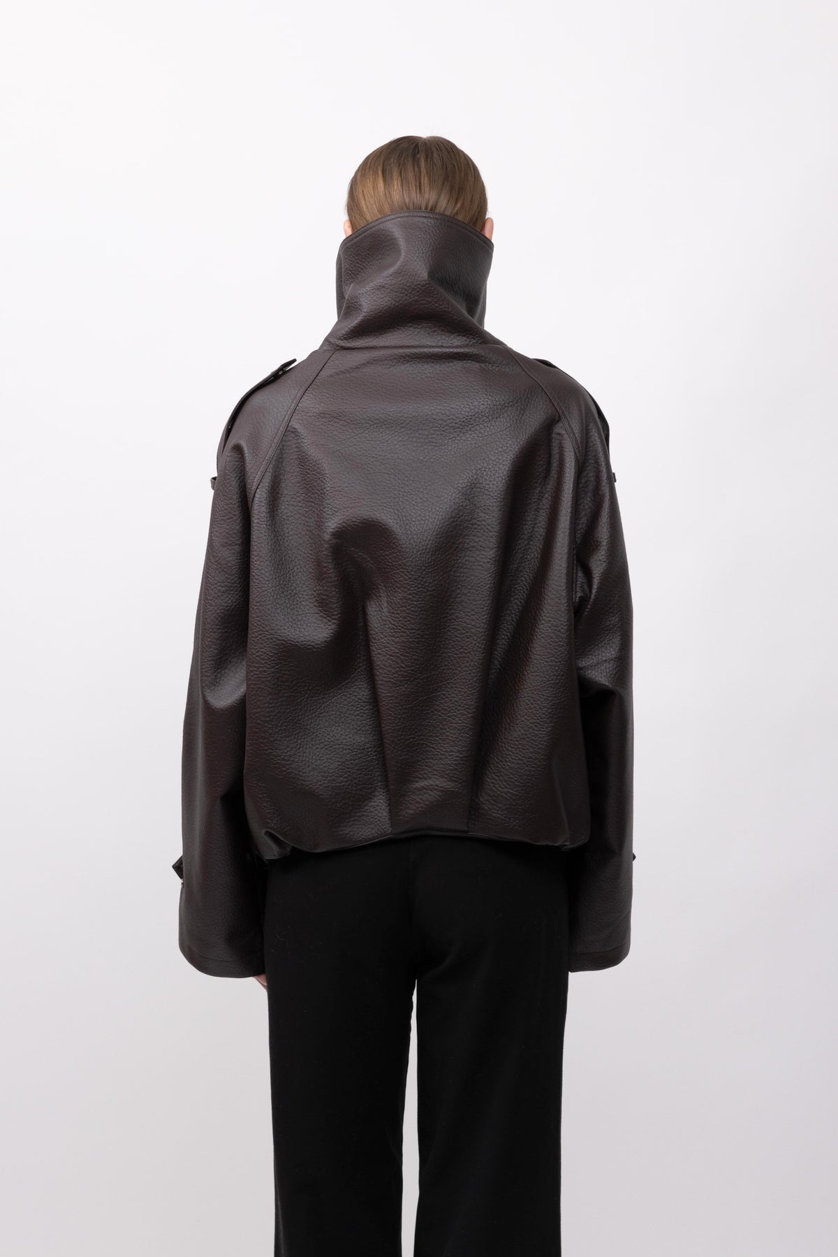 BLOUSON EN SIMILICUIR AVEC COL MONTANT - K-ZELL PARIS