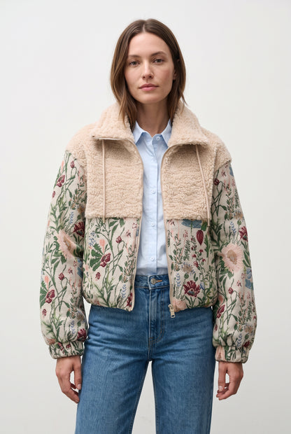 CHAQUETA ACOLCHADA DE JACQUARD CON FLORES Y EFECTO PIEL DE CORDERO