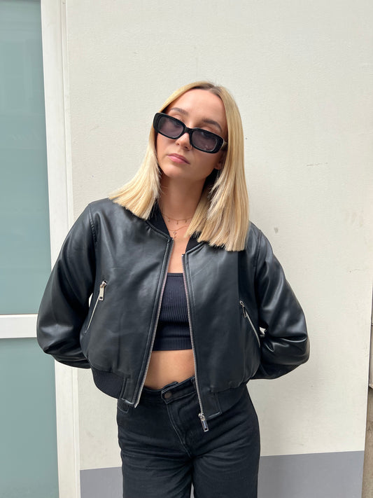 BOMBER COURT EN SIMILICUIR