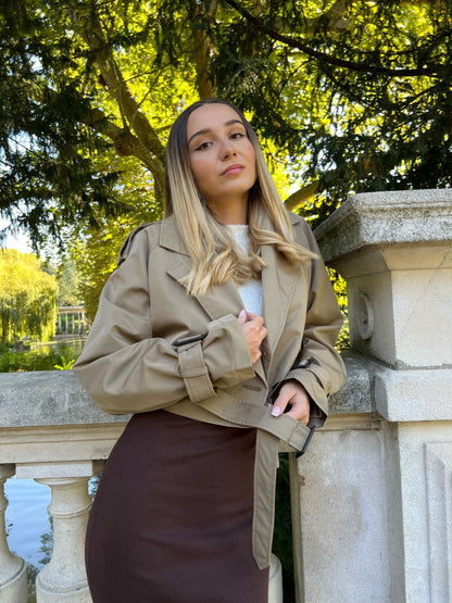 MINI TRENCH COURT