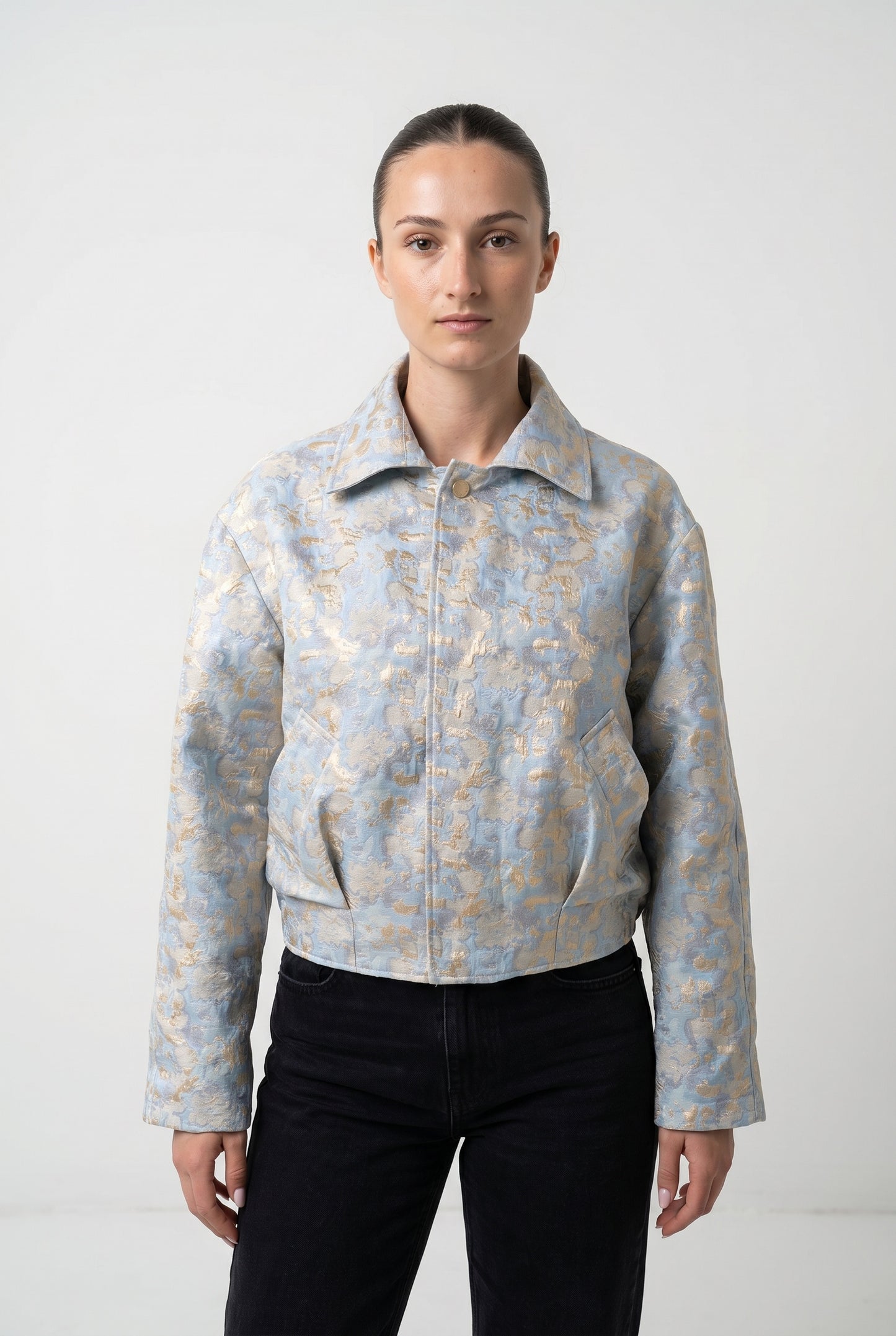VESTE À MOTIF EN TISSU MÉTALLISÉ
